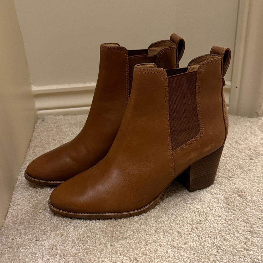 Madewell Tan Leather Ankle Booties size 9 fall winter boho classic timeless